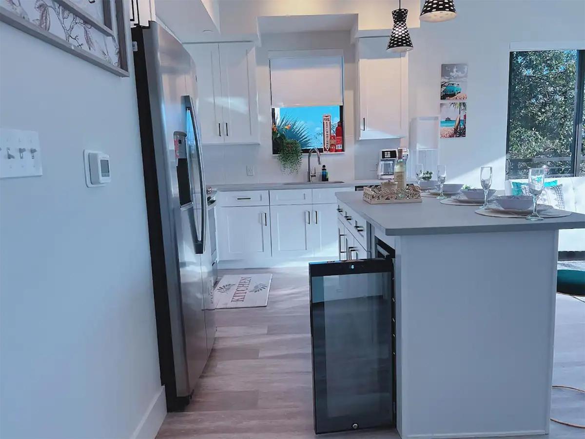 וסט פאלם ביץ' Lux Place And Cozy 3Beds 2Rooms Enjoy Life In Wpb Gym, Ev Station Nearby The Downtown And Beaches מראה חיצוני תמונה