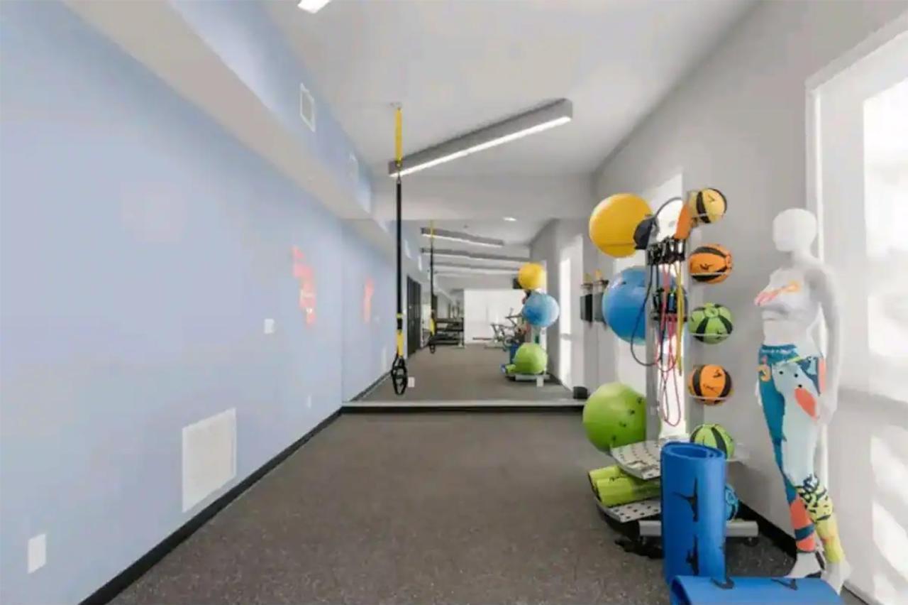 וסט פאלם ביץ' Lux Place And Cozy 3Beds 2Rooms Enjoy Life In Wpb Gym, Ev Station Nearby The Downtown And Beaches מראה חיצוני תמונה